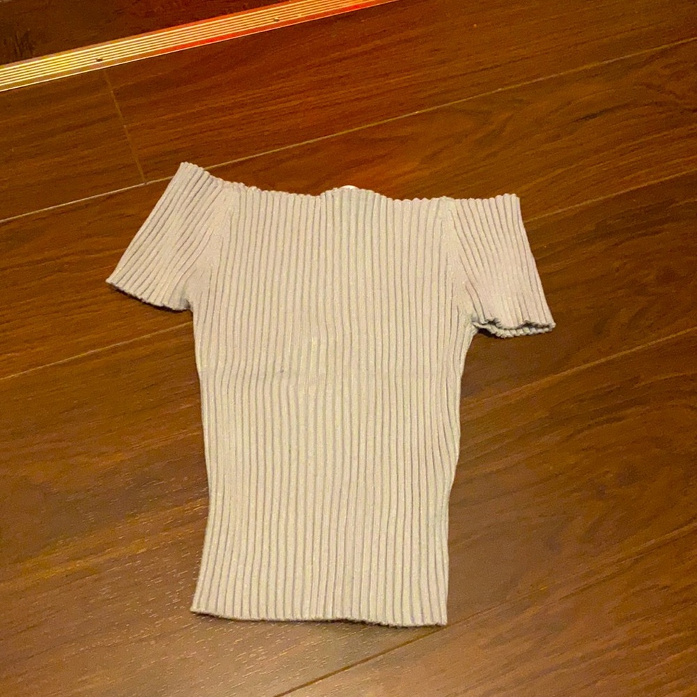 Revamped silver top, super stretchy